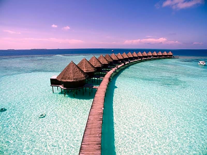 4N Maldives (2N Beach Villa & 2N Water Bungalow)